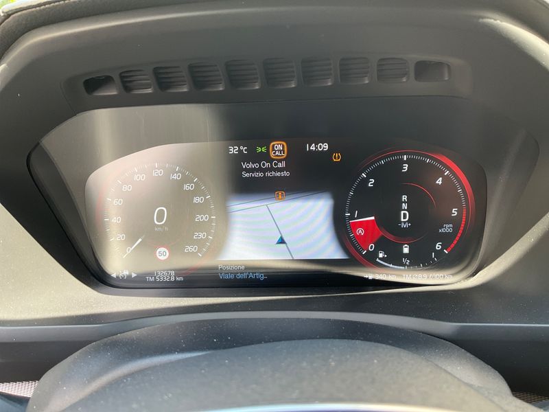 Volvo XC90 2.0 B5 Mild-Hybrid Plus Dark AWD — zdjęcie 13