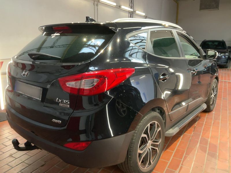 Hyundai ix35 2.0 CRDi FIFA World Cup Edition AWD 2014 – снимка 8