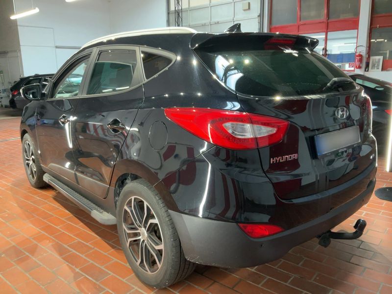 Hyundai ix35 2.0 CRDi FIFA World Cup Edition AWD 2014 – снимка 6