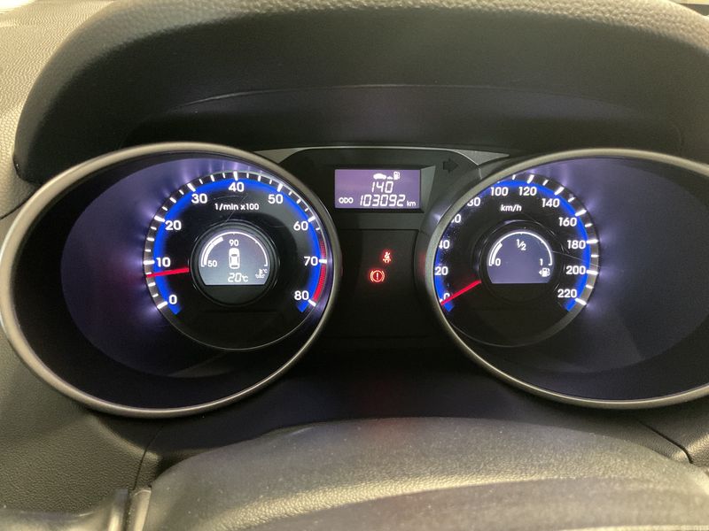 Hyundai ix35 1.6 GO! Blue 2WD — zdjęcie 13