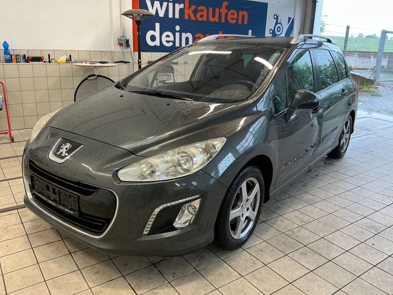 Peugeot 308 1.6 e-HDi Allure — zdjęcie 1