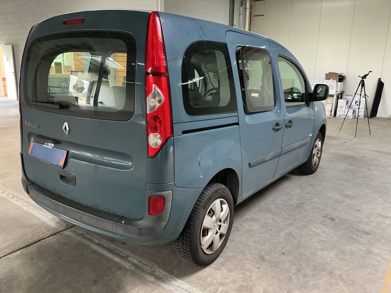 Renault Kangoo 1.5 dCi Happy Family — zdjęcie 2