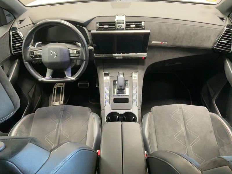 DS Automobiles DS7 Crossback 1.5 Blue-HDi Performance Line — zdjęcie 12