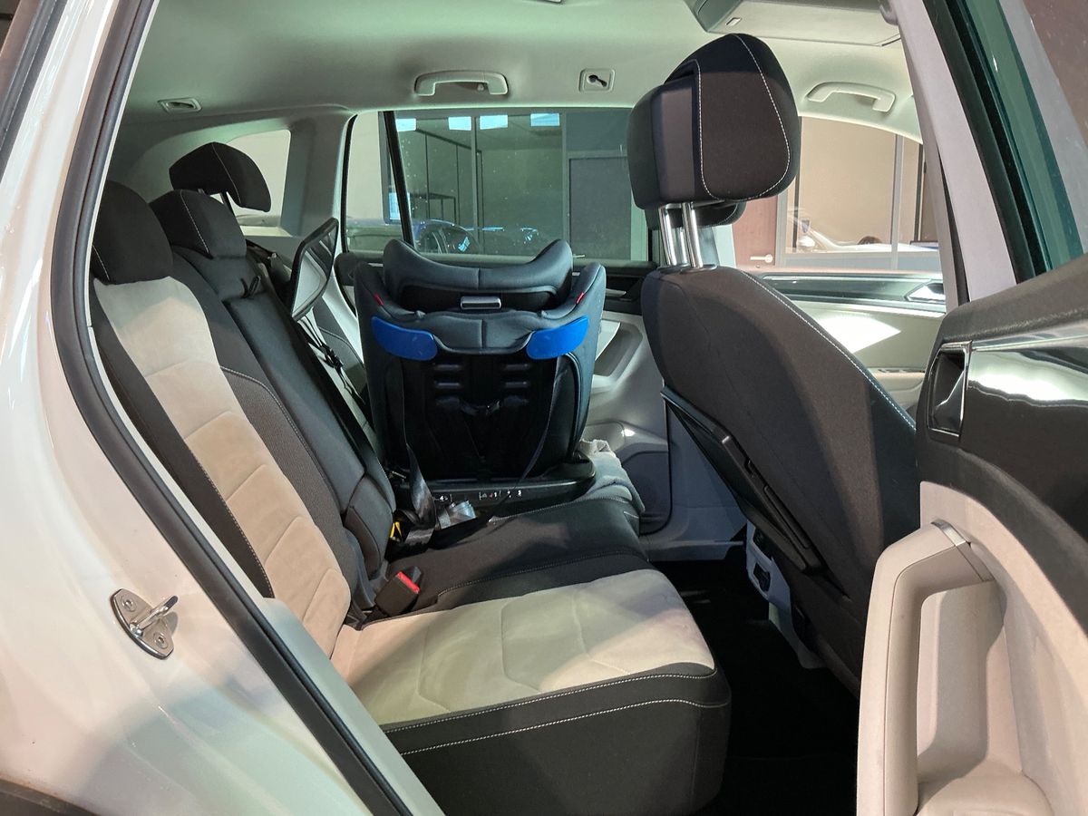 Volkswagen Tiguan 2016 — photo 20