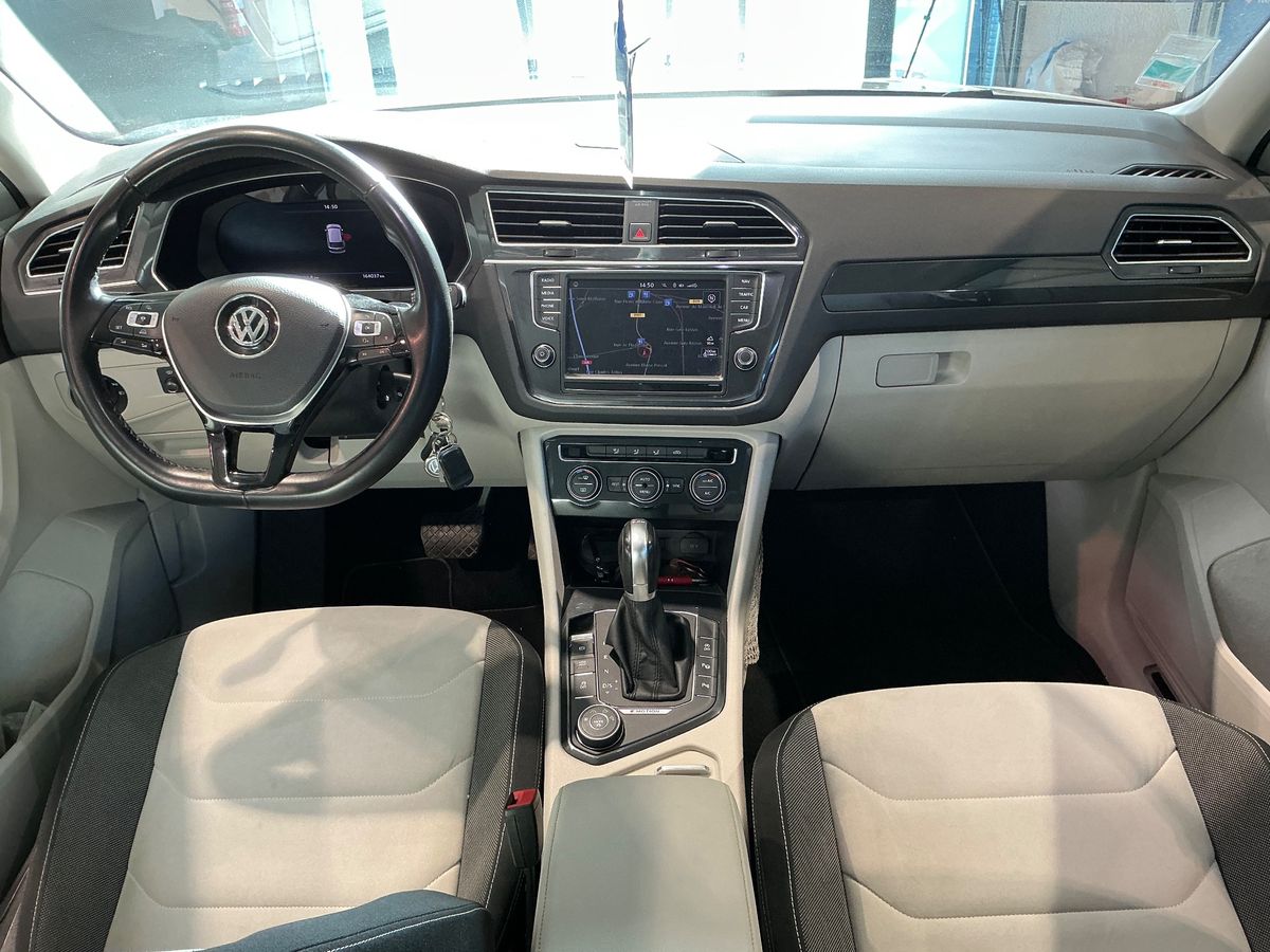 Volkswagen Tiguan 2016 — photo 18
