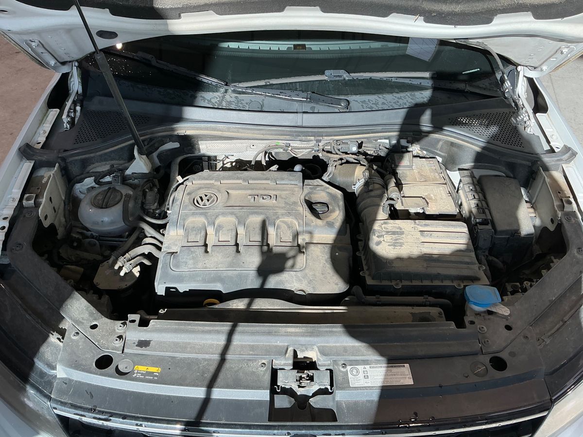 Volkswagen Tiguan 2016 — photo 43