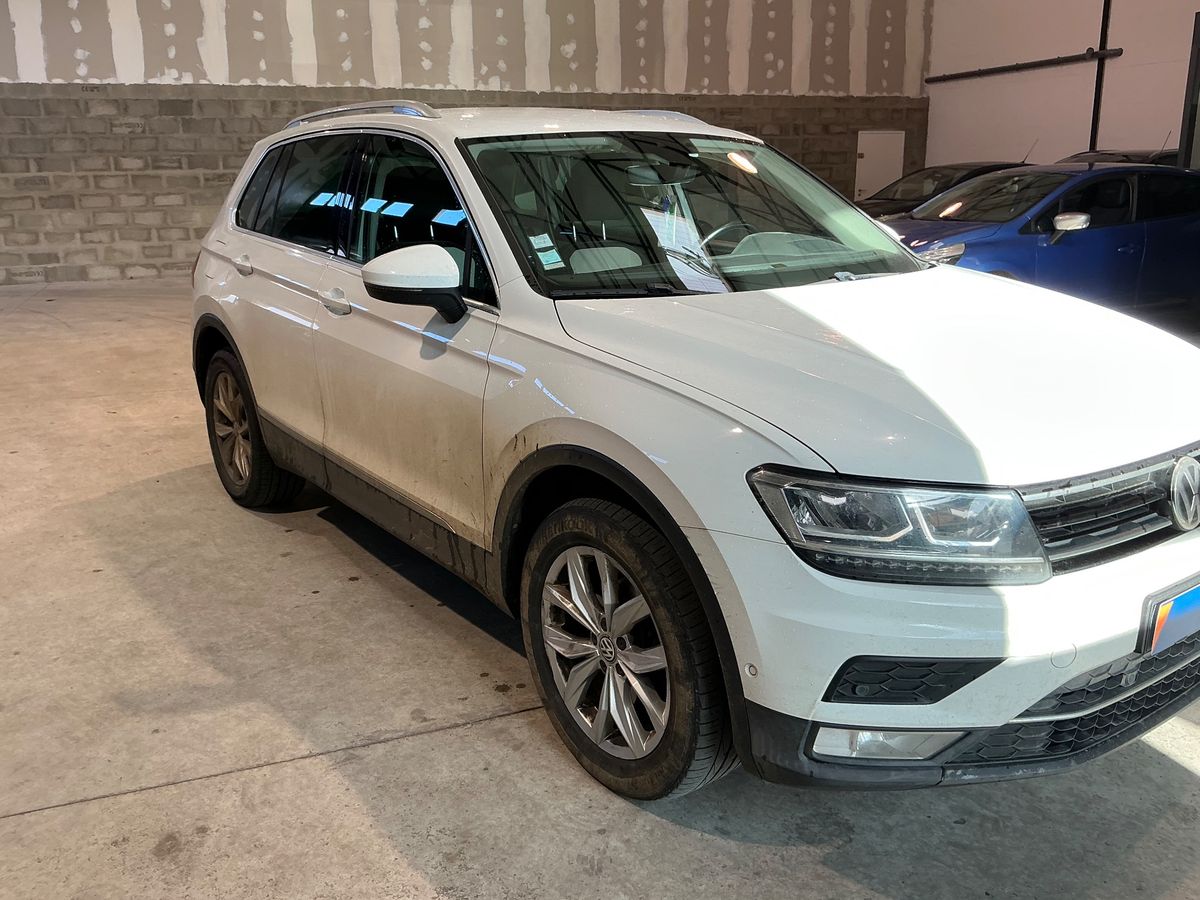 Volkswagen Tiguan 2016 — photo 13