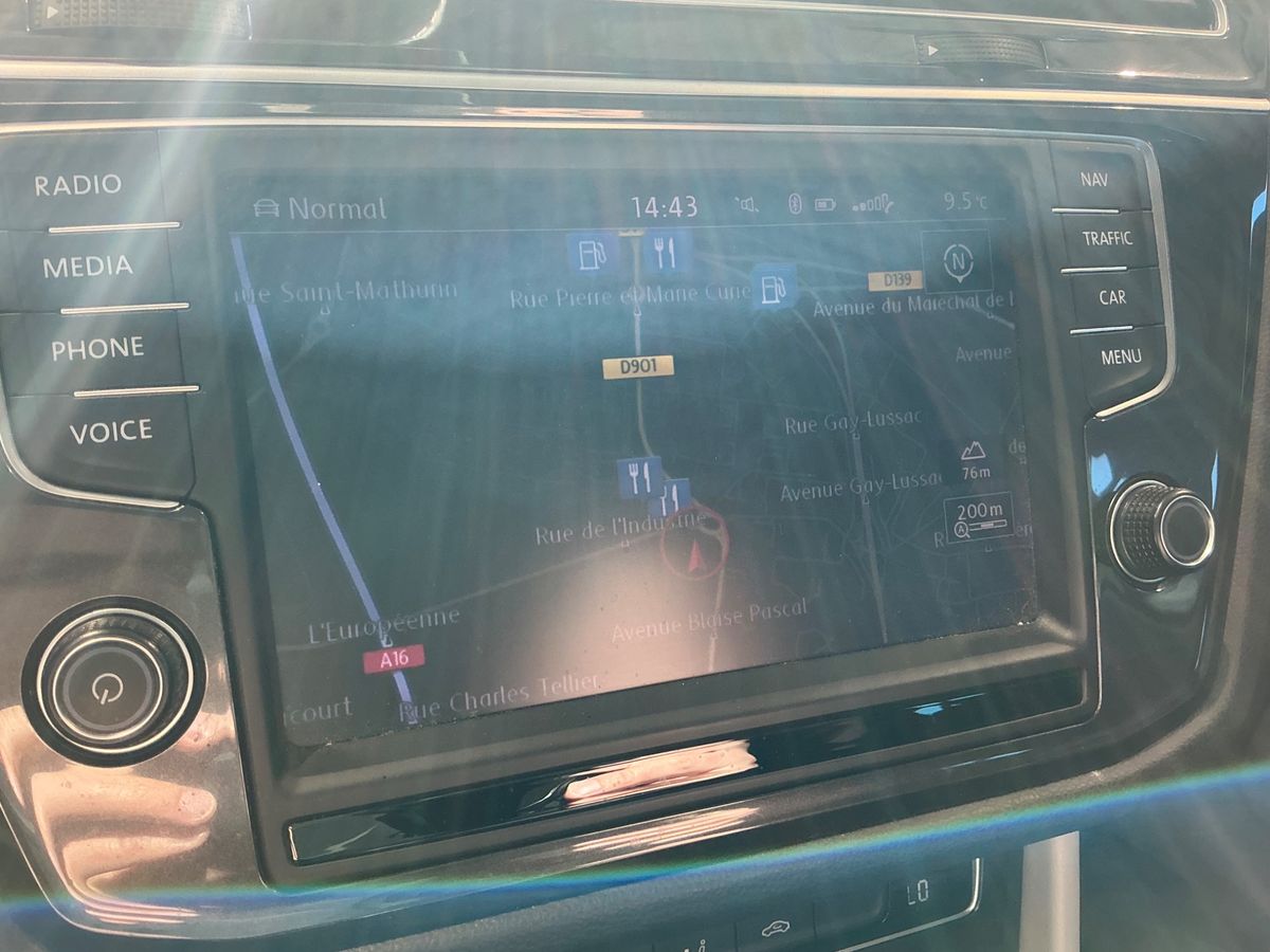 Volkswagen Tiguan 2016 — photo 42