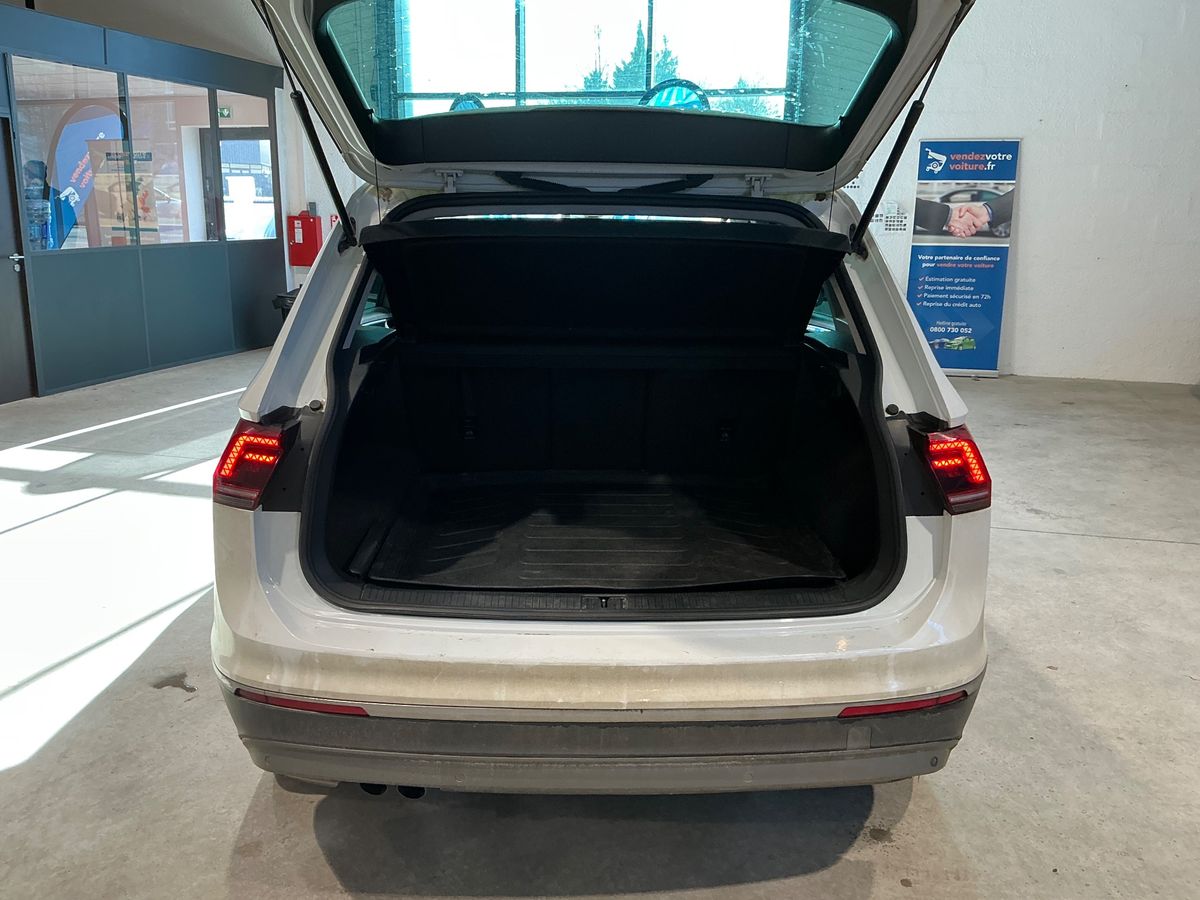 Volkswagen Tiguan 2016 — photo 16