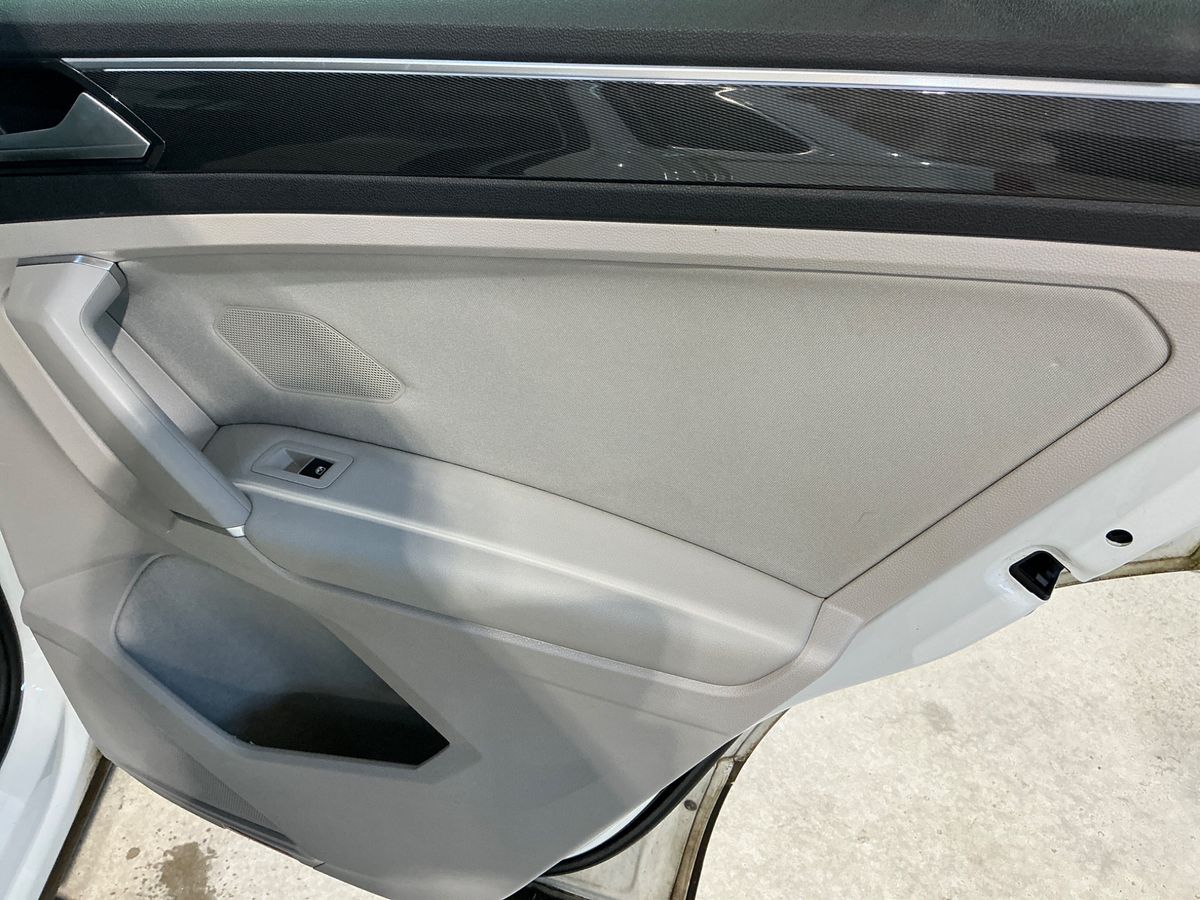 Volkswagen Tiguan 2016 — photo 34