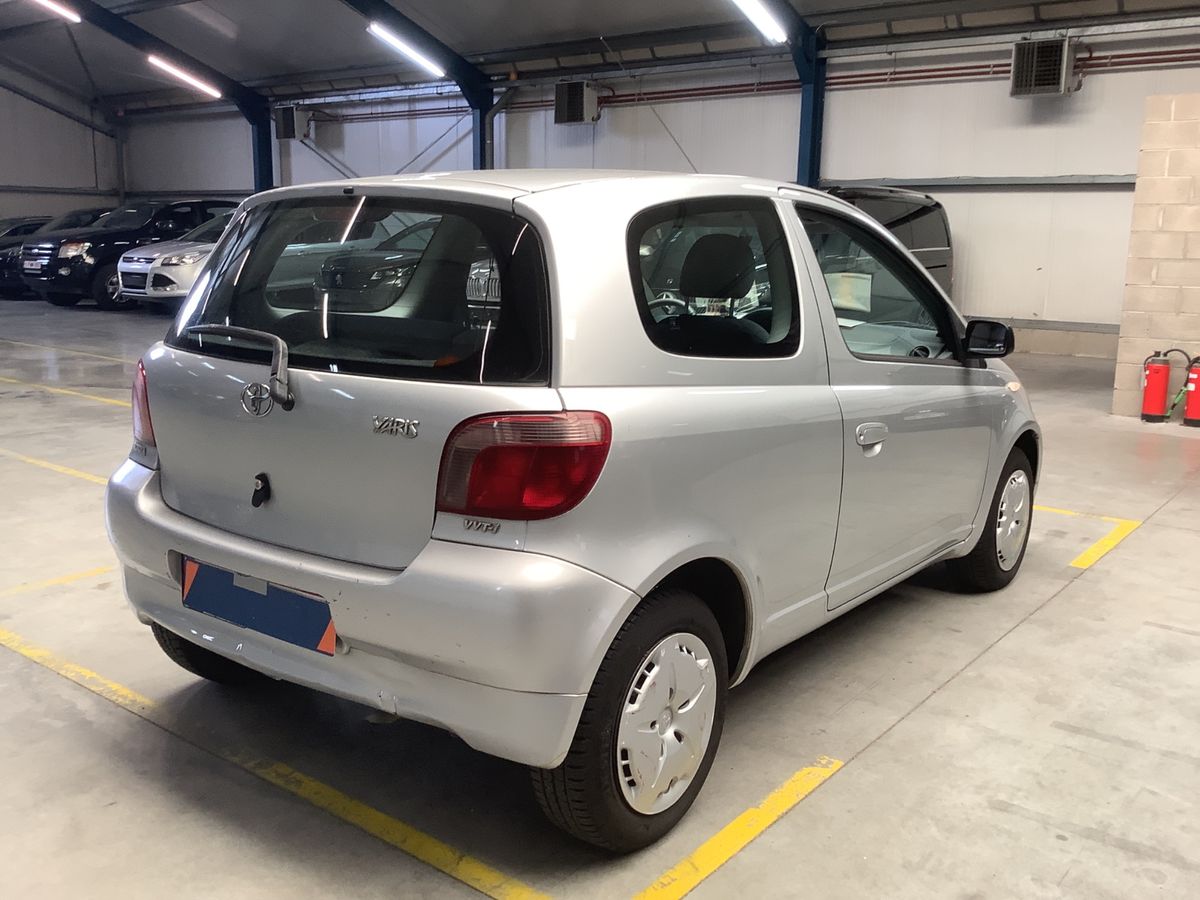 Toyota Yaris 1.3 VVT-i Bleue