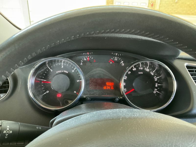 Peugeot 3008 1.6 HDi Active — zdjęcie 4
