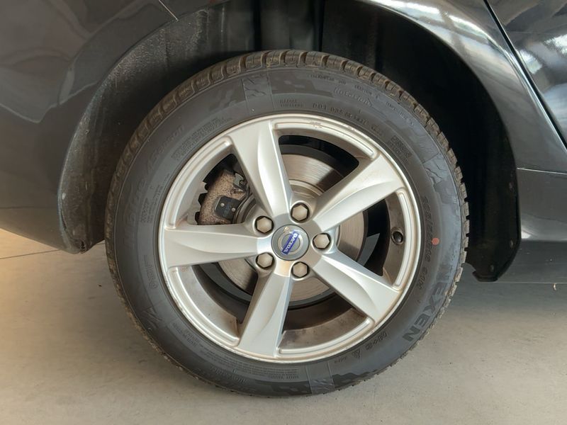 Volvo V40 2.0 D2 Kinetic 2016 – снимка 9
