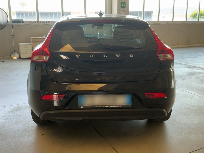 Volvo V40 2.0 D2 Kinetic — zdjęcie 5