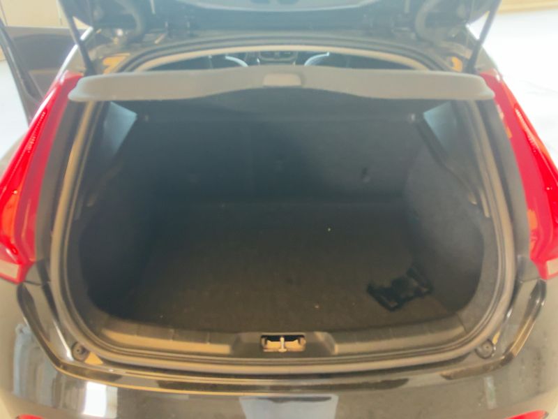 Volvo V40 2.0 D2 Kinetic — zdjęcie 10