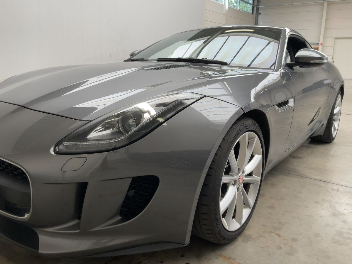 Jaguar F-TYPE 3.0 V6