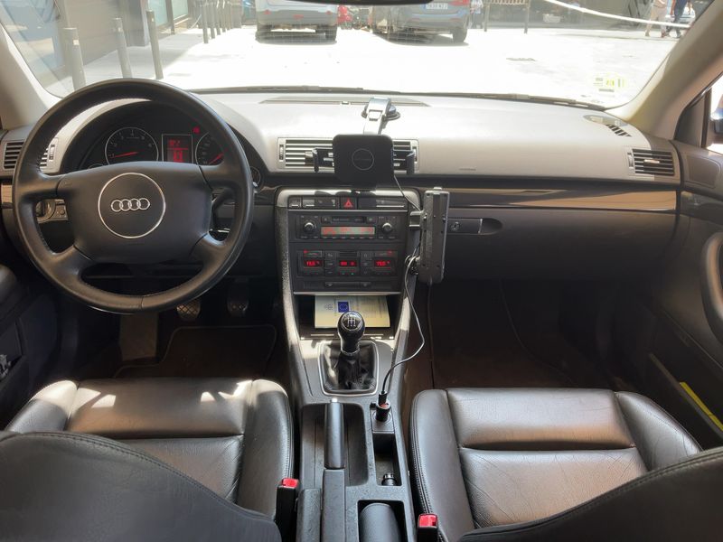 Audi A4 1.8 Turbo — zdjęcie 12