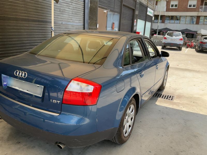 Audi A4 1.8 Turbo — zdjęcie 6