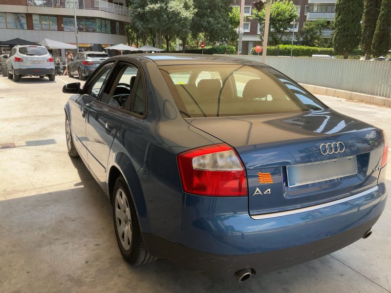 Audi A4 1.8 Turbo — zdjęcie 3