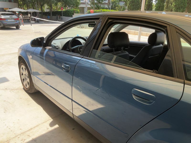 Audi A4 1.8 Turbo — zdjęcie 4