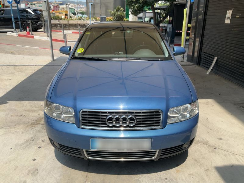 Audi A4 1.8 Turbo — zdjęcie 9