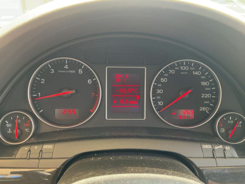 Audi A4 1.8 Turbo — zdjęcie 13