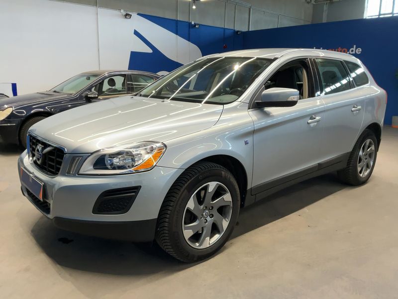 XC60 2.0 D3 Ocean Race 2WD