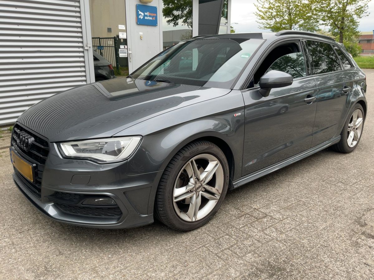 Audi A3 2016 — photo 1