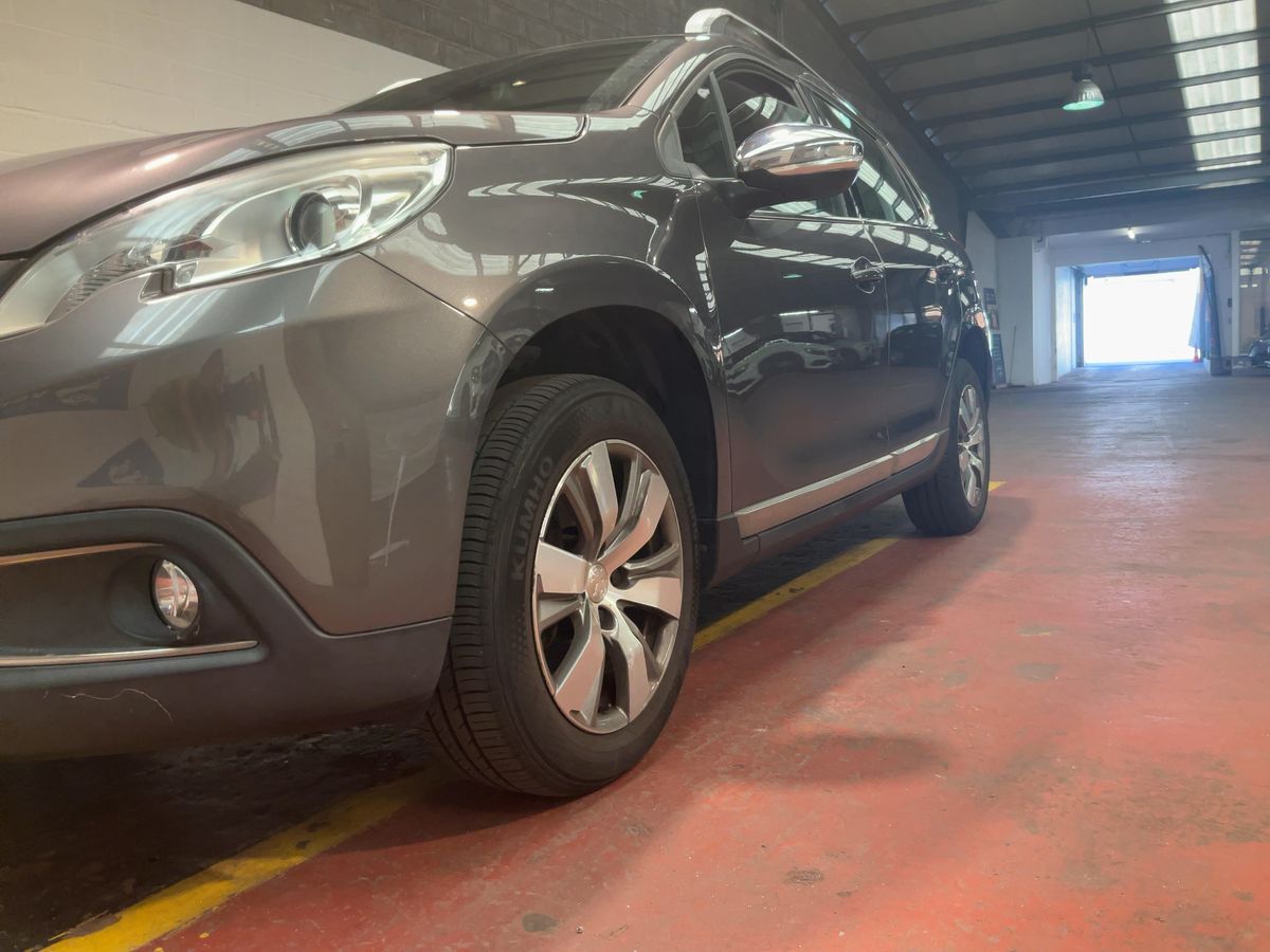 Peugeot 2008 1.2 PureTech Allure