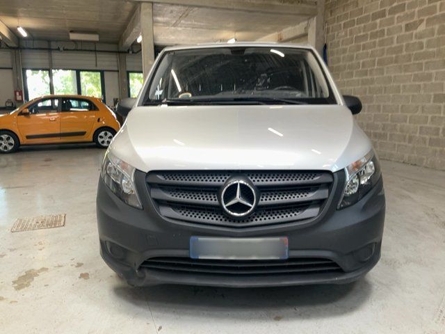 Mercedes-Benz Vito 111 CDI Lang — zdjęcie 9