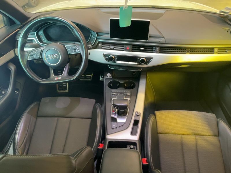 Audi A4 2.0 TDI S line — zdjęcie 12
