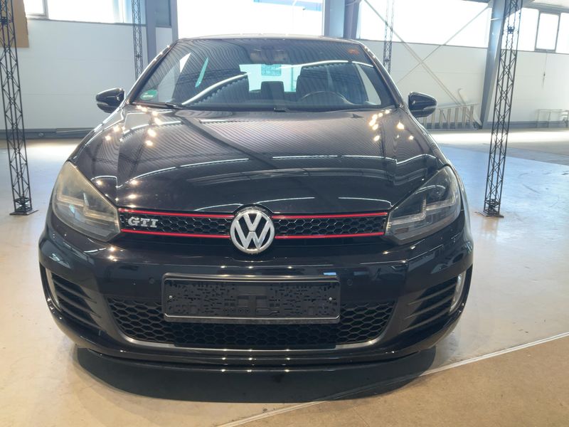 Volkswagen Golf VI 2.0 TSI GTI 2012 – снимка 14
