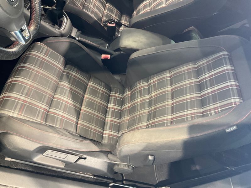 Volkswagen Golf VI 2.0 TSI GTI 2012 – снимка 23