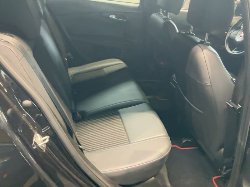 Fiat Tipo 1.4 Turbo S-Design — zdjęcie 14
