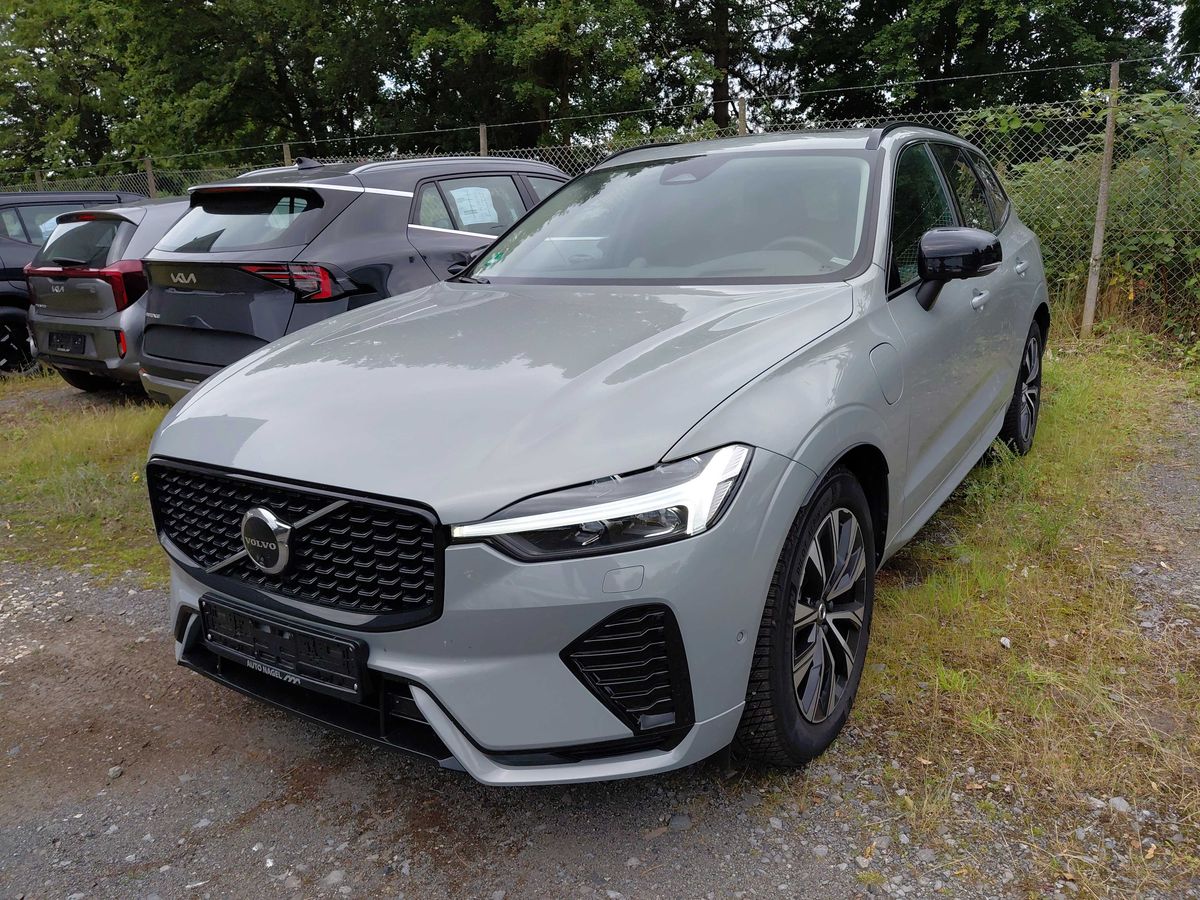 Volvo XC60 2025 — photo 1