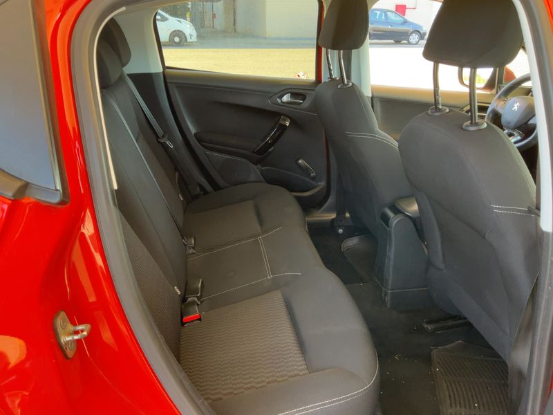 Peugeot 208 1.5 Blue-HDi Active 2019 – снимка 19