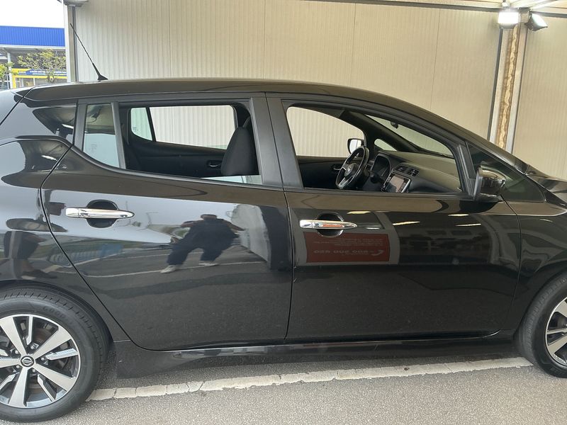 Nissan Leaf electric drive 110 kW Tekna — zdjęcie 7