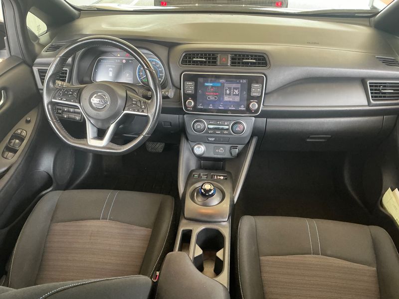 Nissan Leaf electric drive 110 kW Tekna — zdjęcie 12