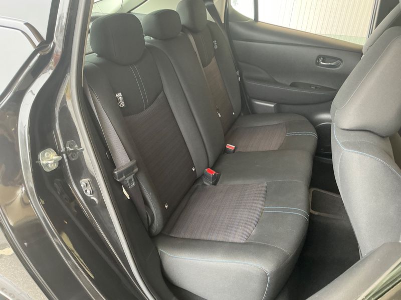 Nissan Leaf electric drive 110 kW Tekna — zdjęcie 14