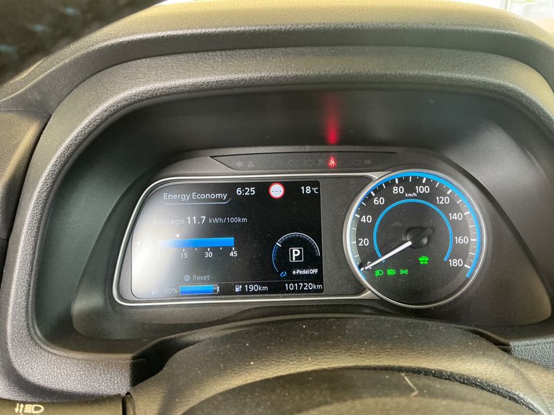 Nissan Leaf electric drive 110 kW Tekna — zdjęcie 13