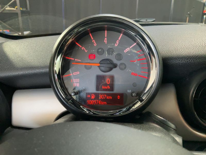 MINI Cabrio Cooper — zdjęcie 13
