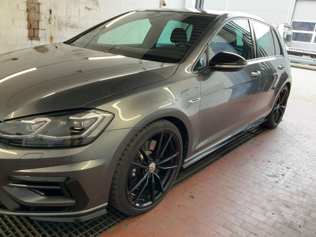 Volkswagen Golf VII 2.0 TSI R BlueMotion 4Motion
