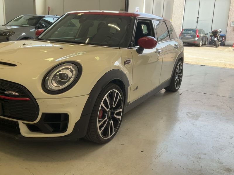 MINI Clubman John Cooper Works ALL4 — zdjęcie 2