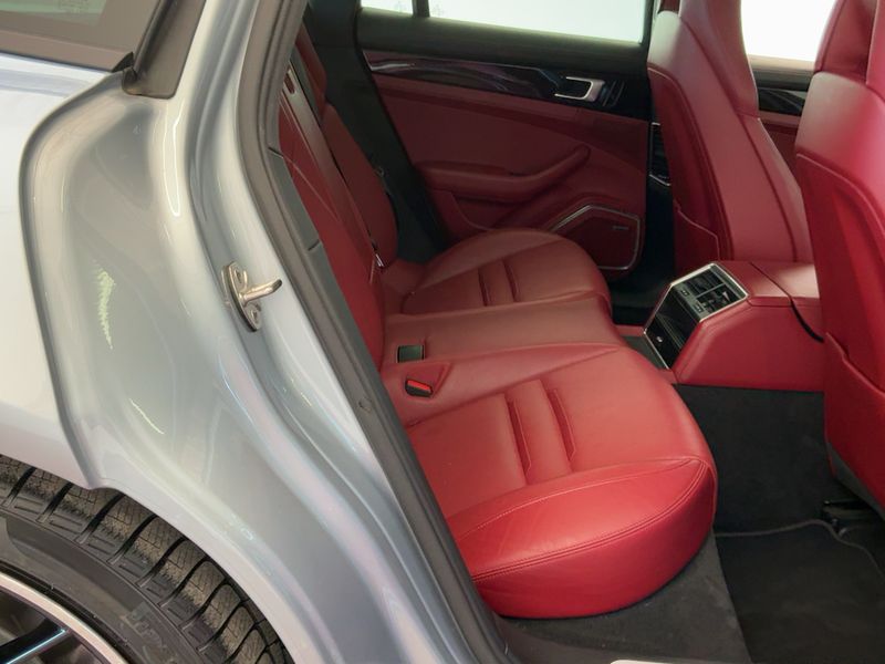 Porsche Panamera Sport Turismo 4 E-Hybrid — zdjęcie 14