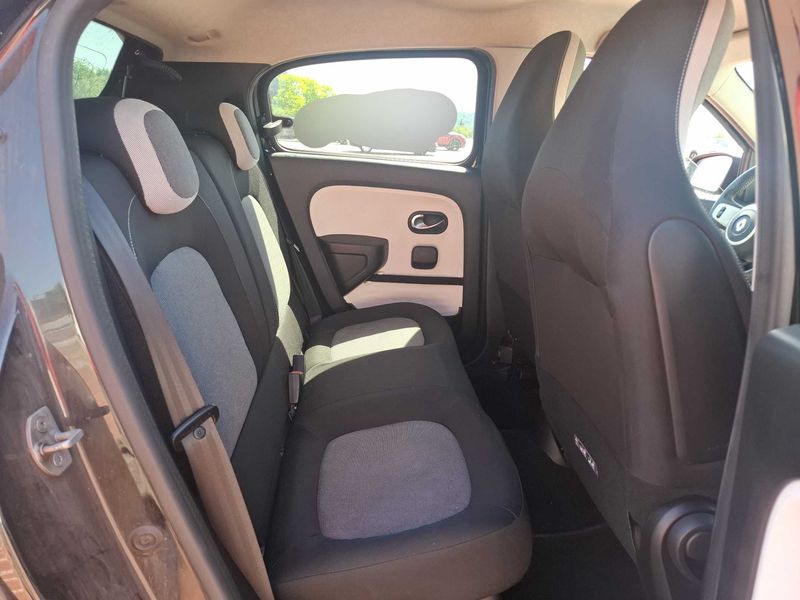 Renault Twingo 0.9 Energy Intens — zdjęcie 13