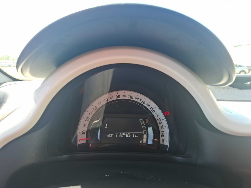Renault Twingo 0.9 Energy Intens — zdjęcie 12