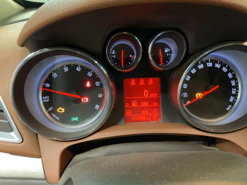 Opel Mokka 1.4 Turbo Innovation ecoFlex 4x4 — zdjęcie 13