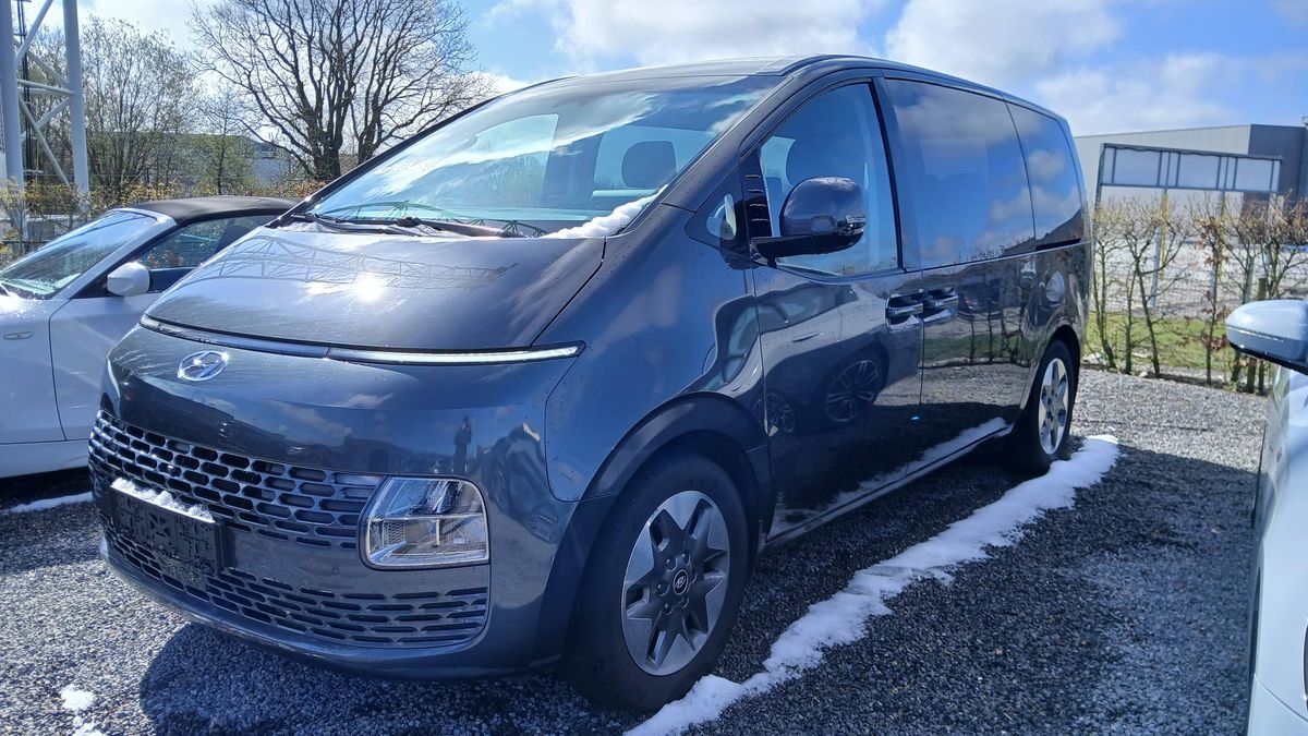Hyundai Staria 2023