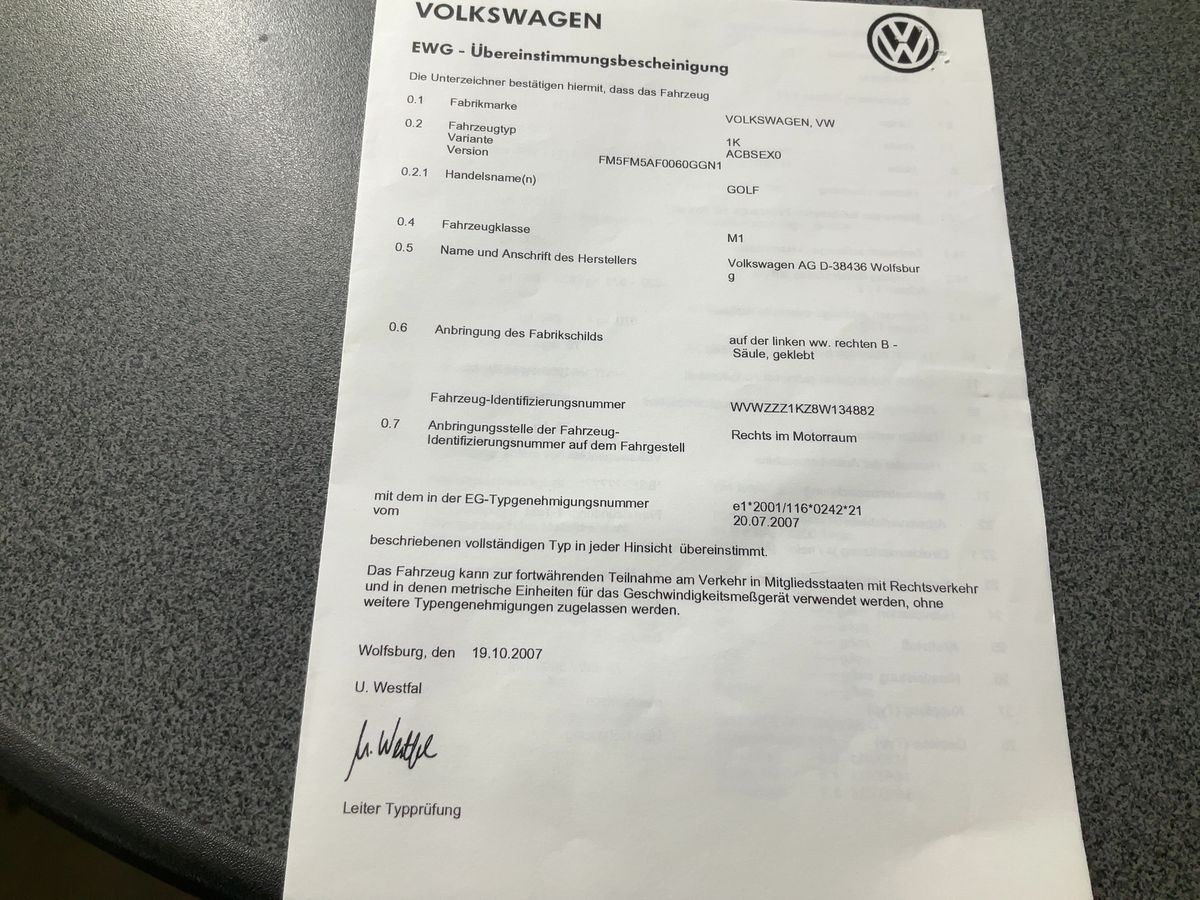 Volkswagen Golf V 1.6 Tour