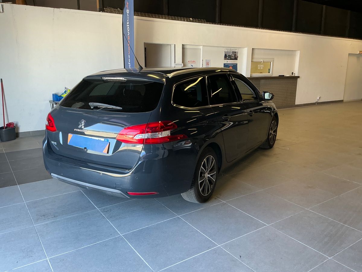 Peugeot 308 1.2 e-THP Style